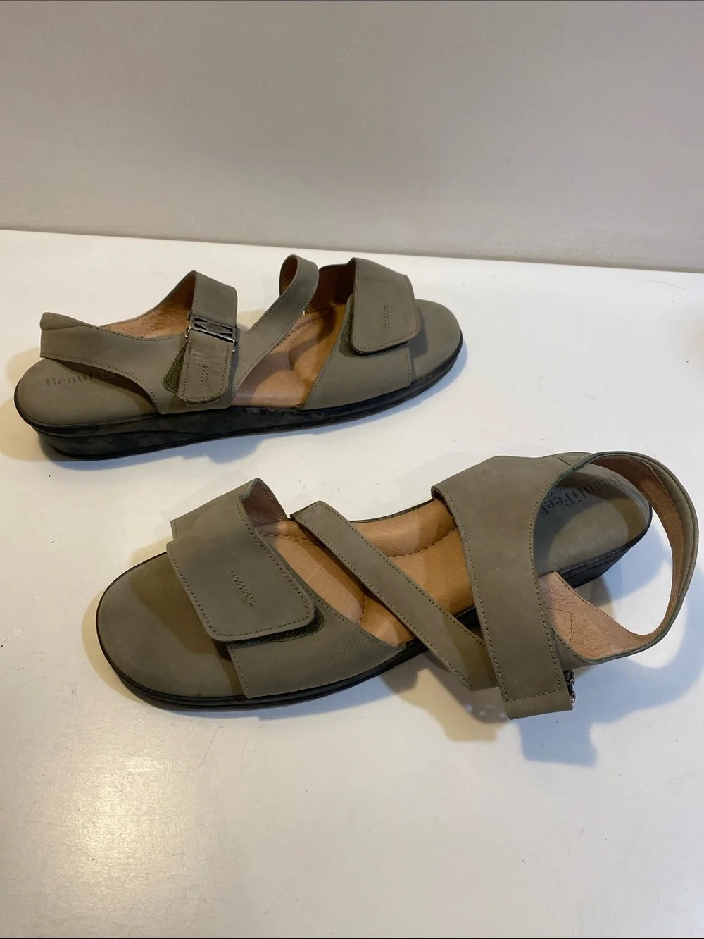 BEUTIFEEL  Olive Green Adjustable Strap Comfort  Sandals Sz 42